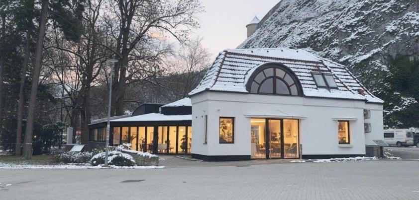 Vo Fleck Coworking majú ľudia rôzne profesie.